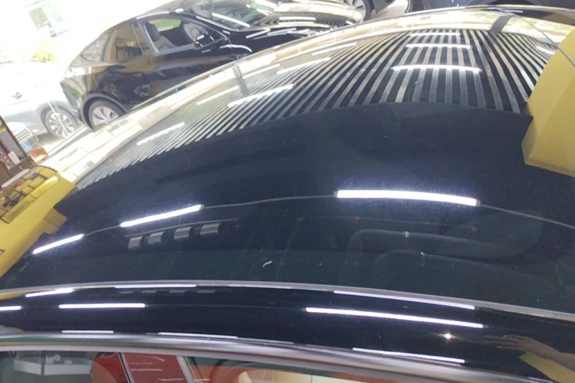 Tesla Model Y 2023 car image #22