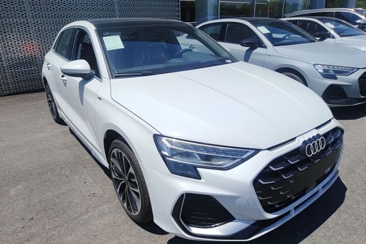 Audi A3 2026 immagine di auto #4
