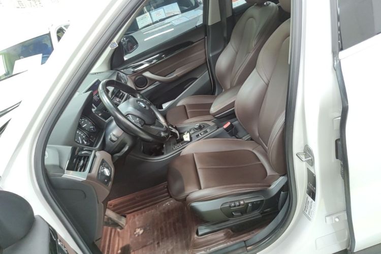BMW X1 2020 car image #15