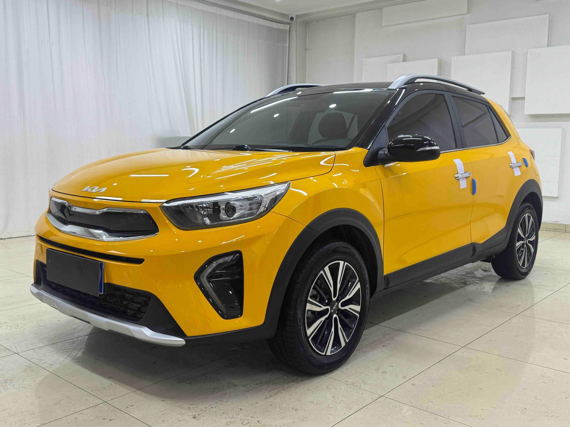 Kia KX1 2022 car image 