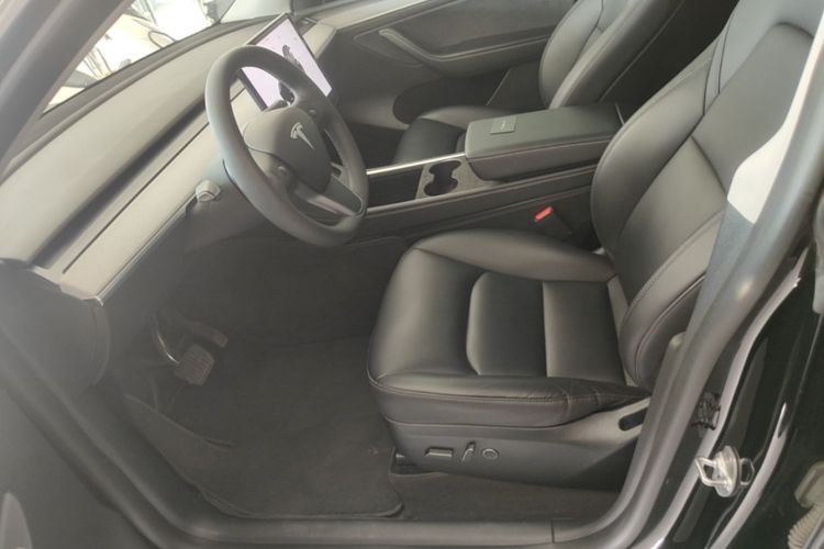 Tesla Model Y 2023 #15 Tesla Model Y 2023 immagine di auto #15