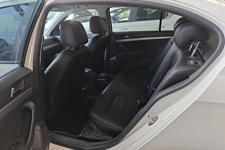 Volkswagen Lavida 2017 #13 Volkswagen Lavida 2017 car image #13