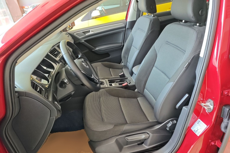 Volkswagen Golf 2019 #15 Volkswagen Golf 2019 car image #15