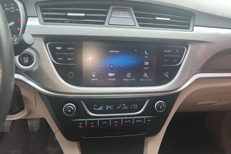GEELY Emgrand 2016 car image #13