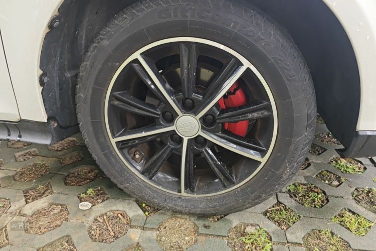 GEELY Emgrand 2017 car image #9