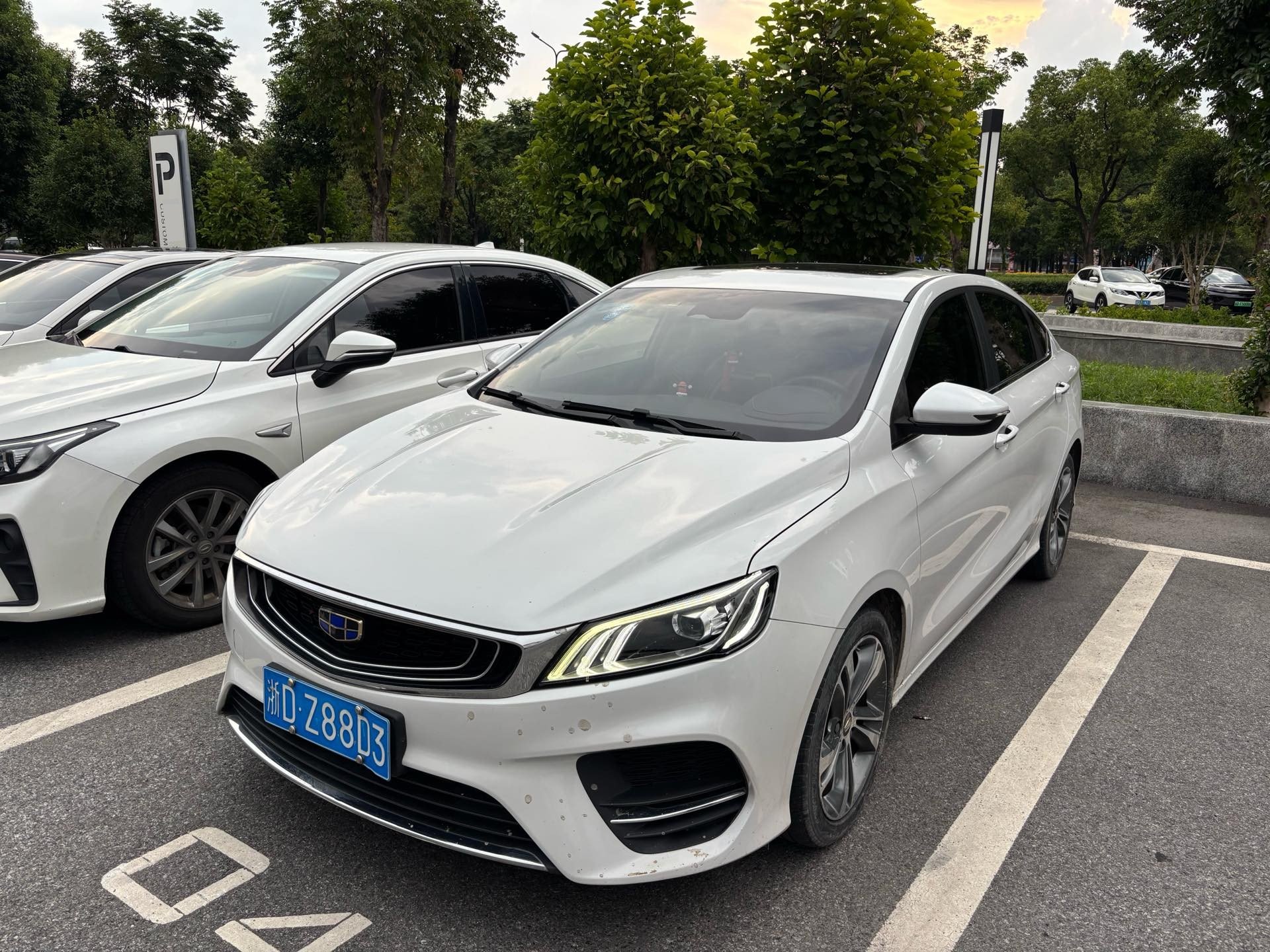 GEELY Binray 2019 GEELY Binray 2019 car image
