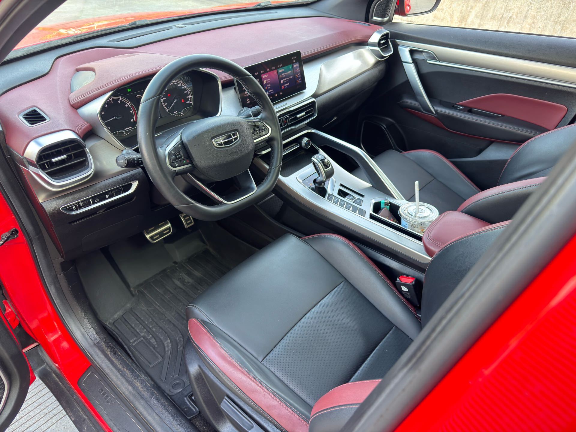 GEELY Coolray 2020 #6 GEELY Coolray 2020 изображение автомобиля #6