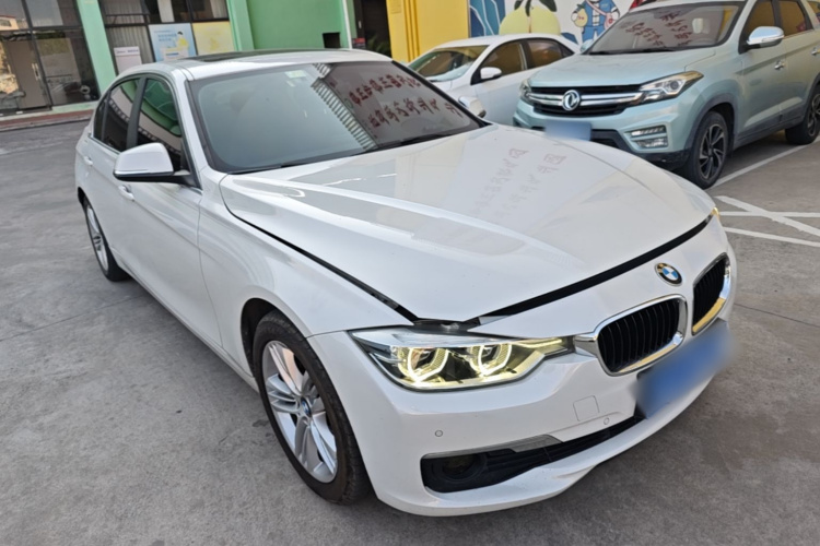 BMW 3 Series 2017 #4 BMW 3 Series 2017 изображение автомобиля #4
