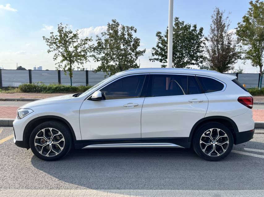 BMW X1 2021 изображение автомобиля #3
