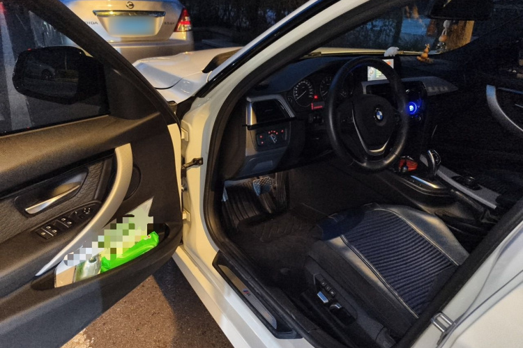BMW 3 Series 2017 #9 BMW 3 Series 2017 car image #9