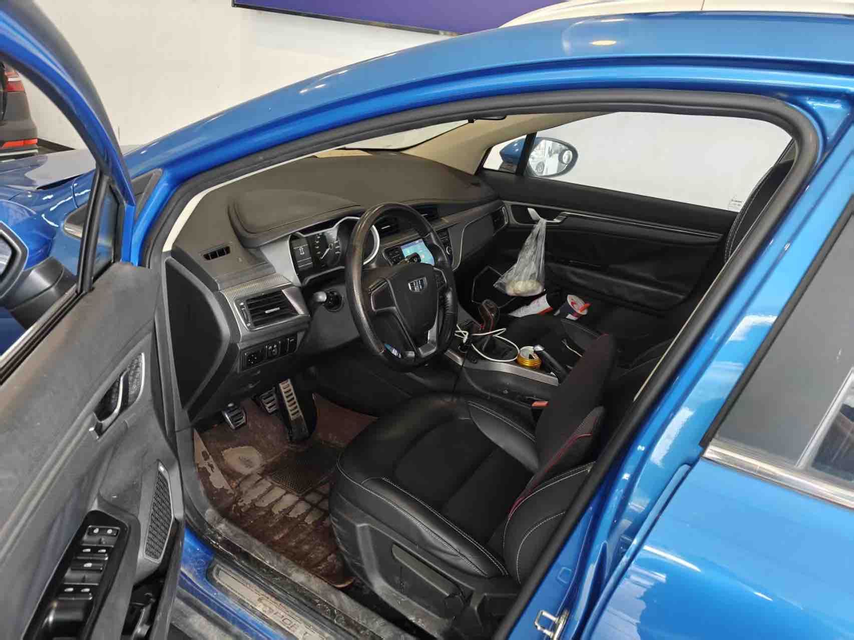 GEELY Emgrand GS 2017 car image #3