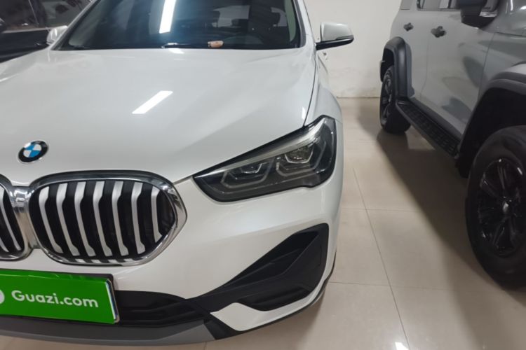 BMW X1 2019 #23 BMW X1 2019 صورة سيارة #23