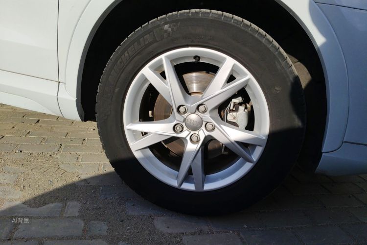 Audi Q3 2017 image de voiture #9