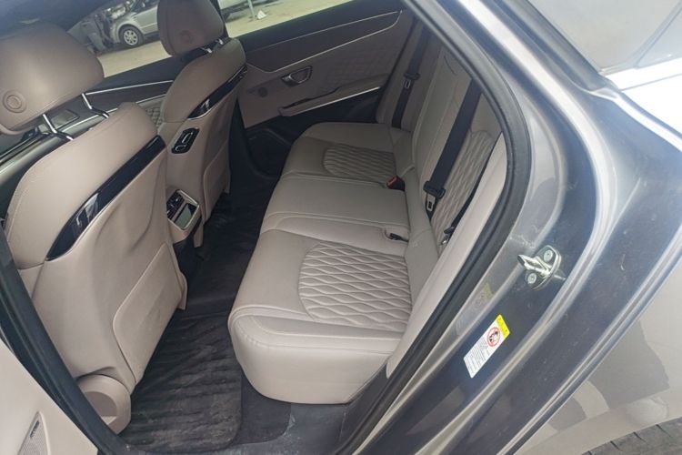 BYD Han 2024 #17 BYD Han 2024 immagine di auto #17