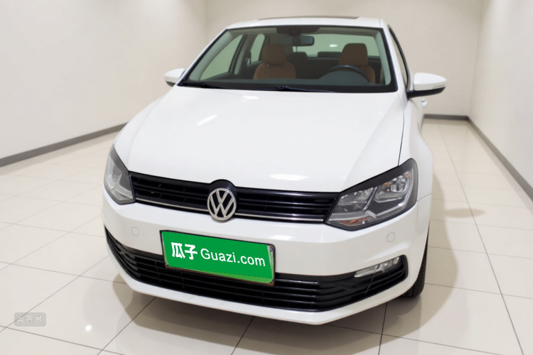 Volkswagen Polo 2014 car image #3