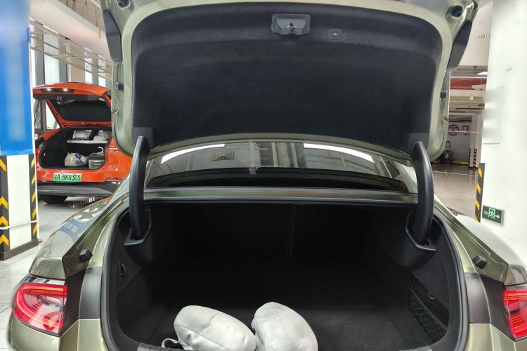 MI SU7 2024 car image #19