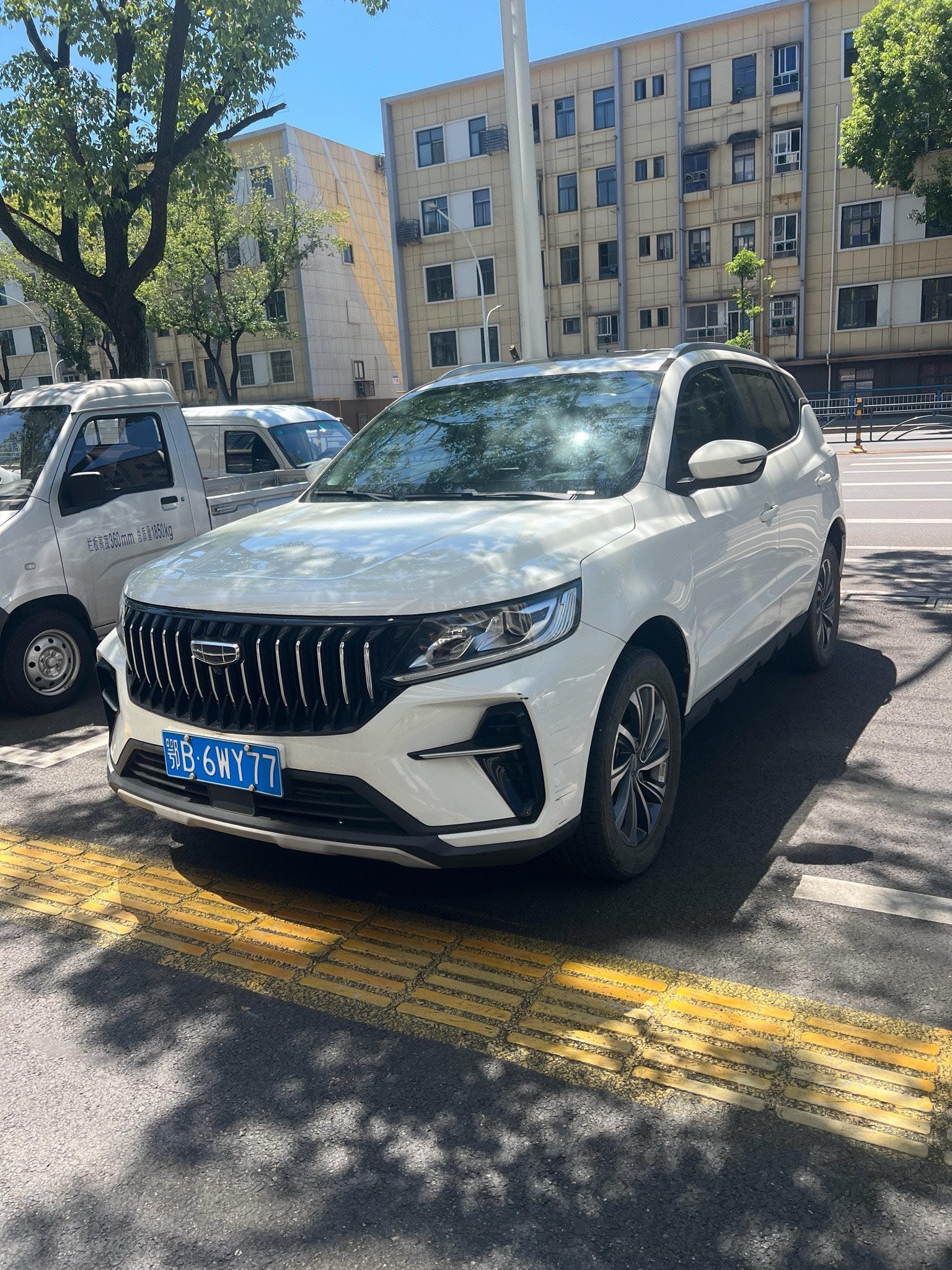 GEELY Vision X6 2022 car image 