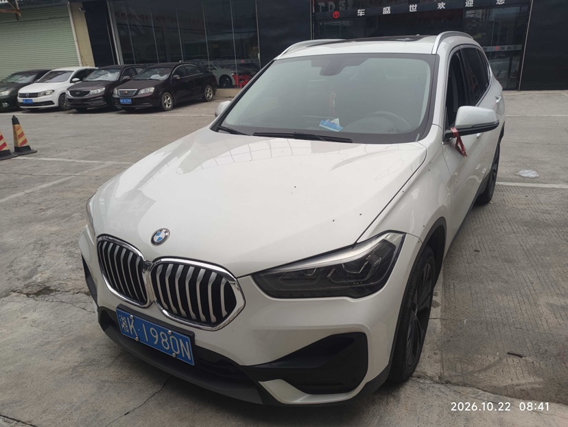 BMW X1 2021 BMW X1 2021 car image
