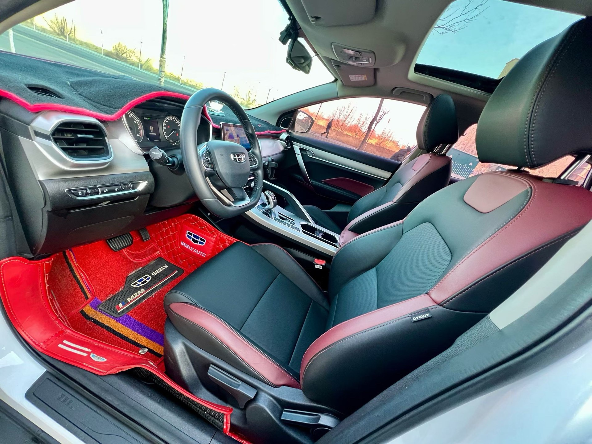 GEELY Coolray 2021 image de voiture #4