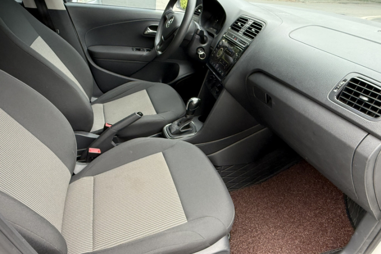 Volkswagen Polo 2019 #10 Volkswagen Polo 2019 car image #10