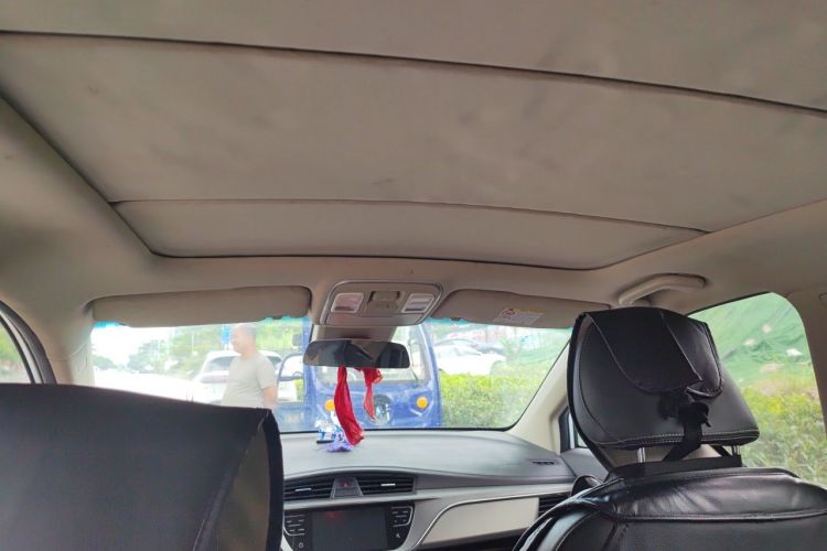 GEELY Emgrand GS 2019 صورة سيارة #17