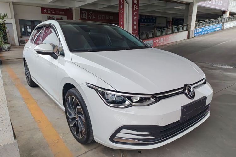Volkswagen Golf 2022 car image #4