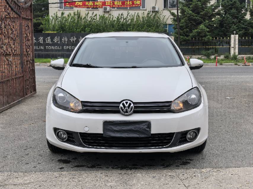 Volkswagen Golf 2013 car image #4