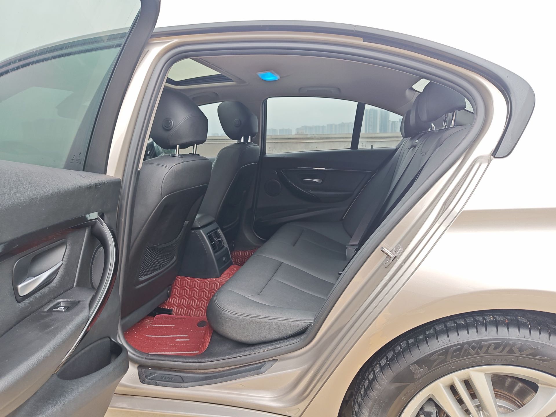 BMW 3 Series 2016 car image #16