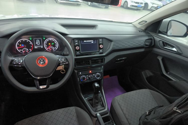 Volkswagen T-Cross 2020 immagine di auto #13