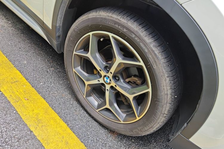 BMW X1 2018 #6 BMW X1 2018 car image #6