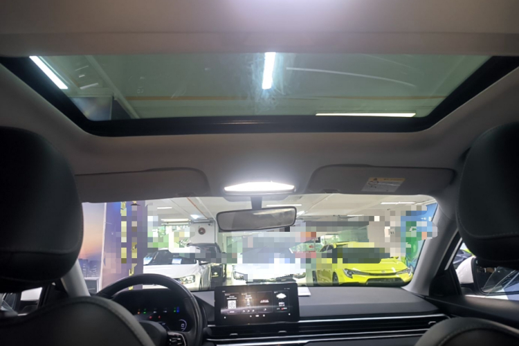 GEELY Emgrand 2022 #17 GEELY Emgrand 2022 car image #17