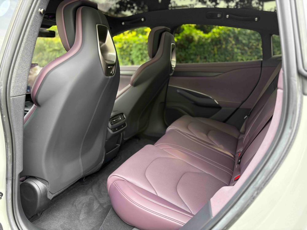 MI SU7 2024 car image #7