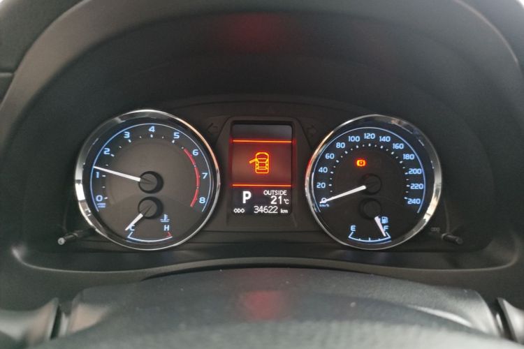 Toyota Corolla 2018 car image #12