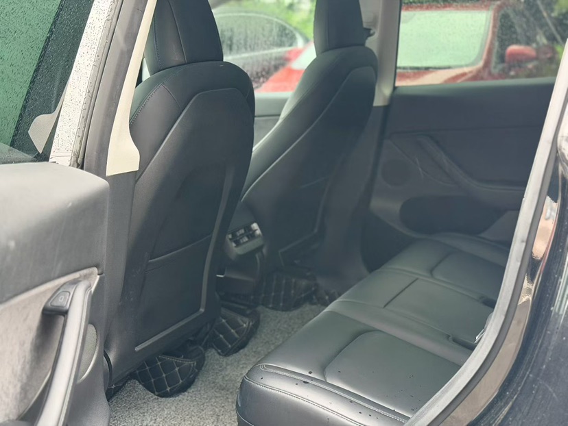 Tesla Model Y 2022 car image #5