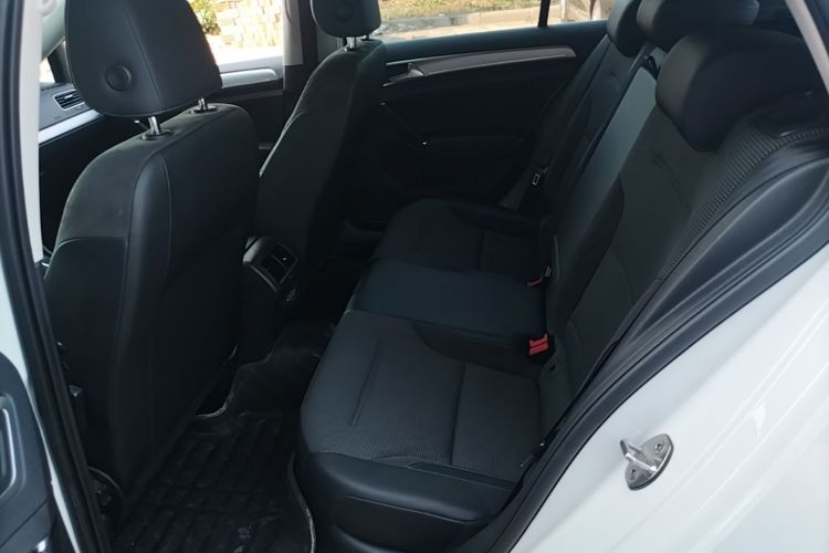 Volkswagen Golf 2019 #17 Volkswagen Golf 2019 car image #17