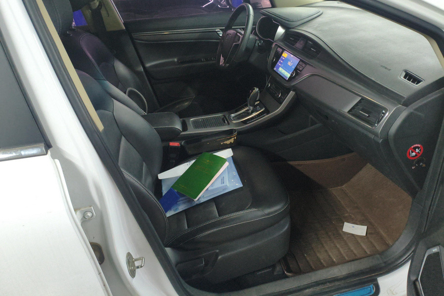 GEELY Emgrand GS 2017 car image #7