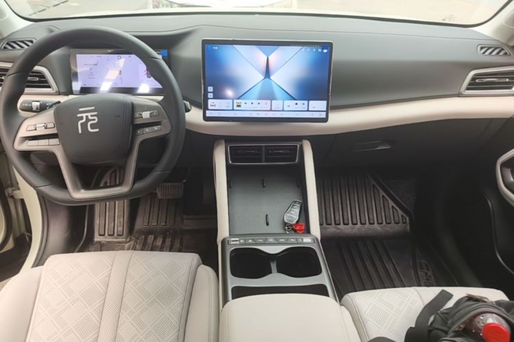 BYD YuanUP 2026 #10 BYD YuanUP 2026 immagine di auto #10