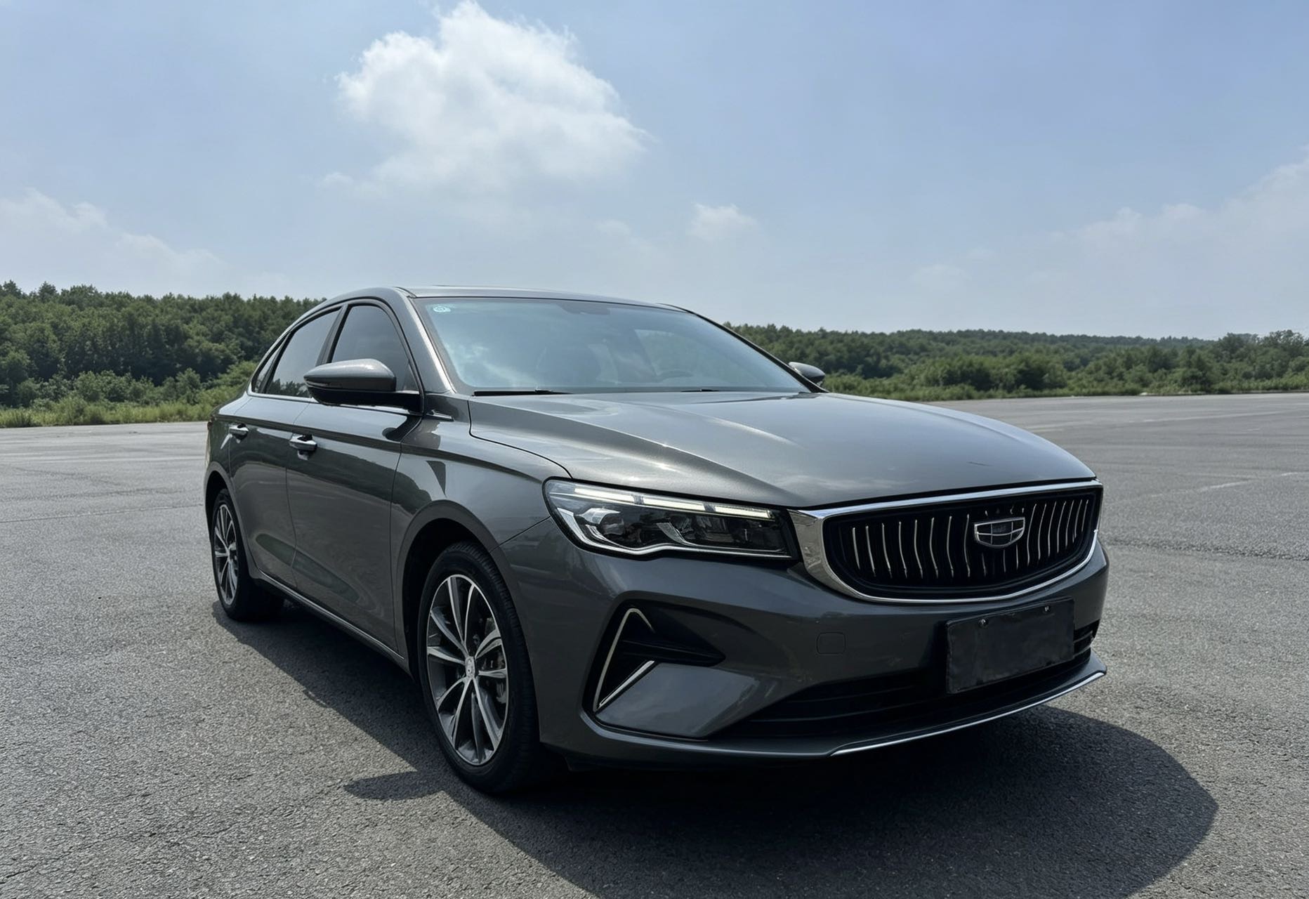 GEELY Emgrand 2022 immagine di auto #3