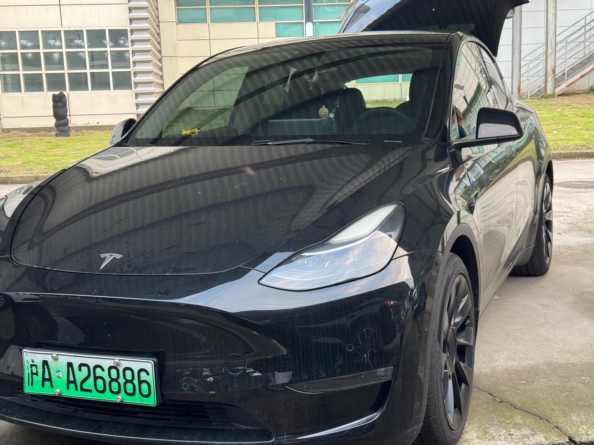Tesla Model Y 2021 Tesla Model Y 2021 car image