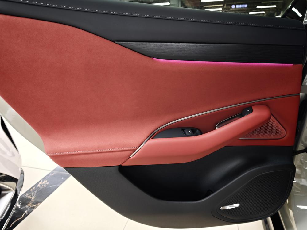 2024 #11 2024 immagine di auto #11