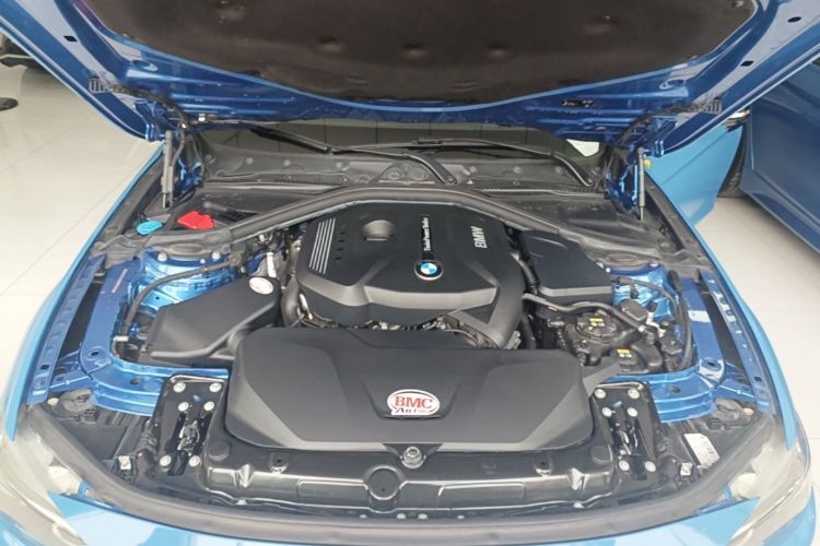 BMW 3 Series 2018 #20 BMW 3 Series 2018 car image #20
