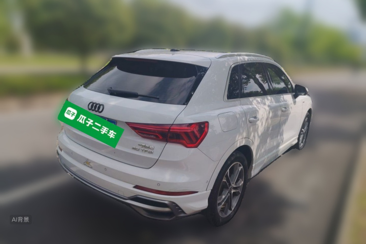 Audi Q3 2021 car image #7