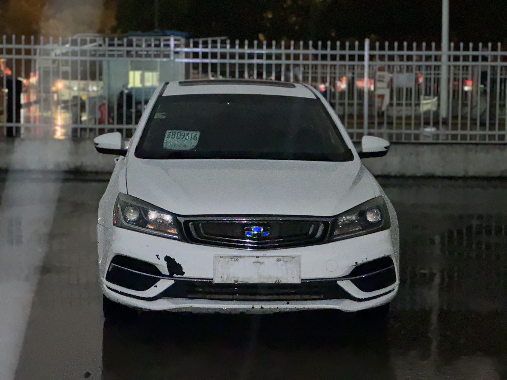 GEELY Emgrand 2018 imagem de carro #3