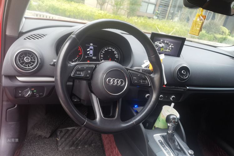Audi A3 2019 car image #12