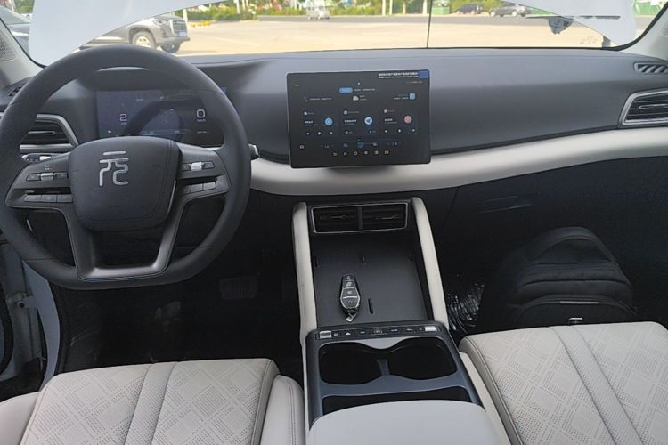 BYD YuanUP 2026 car image #13