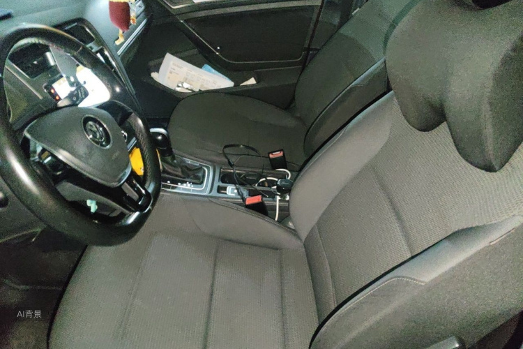 Volkswagen Golf 2015 car image #17