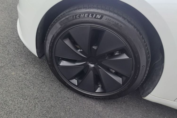 Tesla Model 3 2024 #9 Tesla Model 3 2024 car image #9