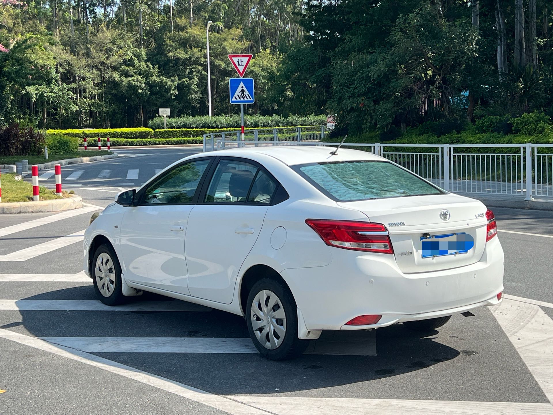 Toyota Vios 2017 immagine di auto #4