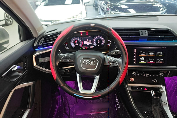 Audi Q3 2020 #11 Audi Q3 2020 car image #11