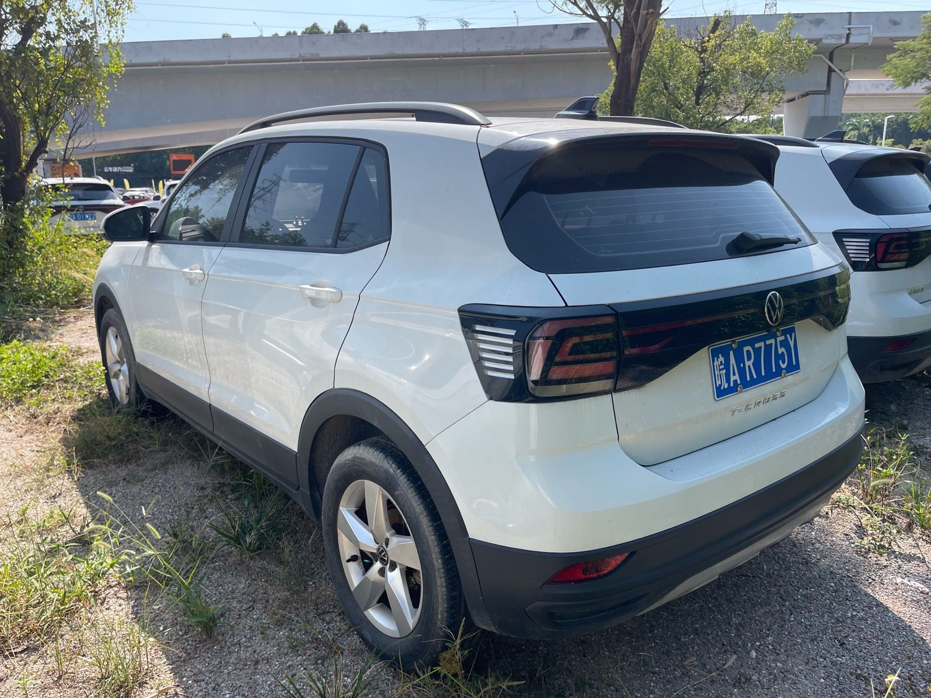 Volkswagen T-Cross 2023 #6 Volkswagen T-Cross 2023 صورة سيارة #6